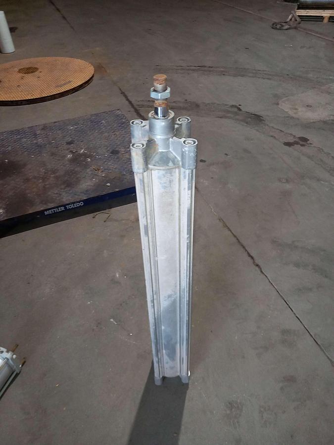 Used Macacos Pneumáticos SMC  SMC  