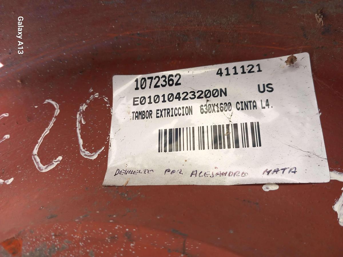 Used Tambor de acionamento emborrachado nervurado 630 x 1600