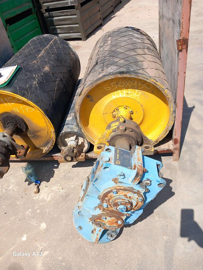 Used Tambor de acionamento emborrachado nervurado 640 x 950