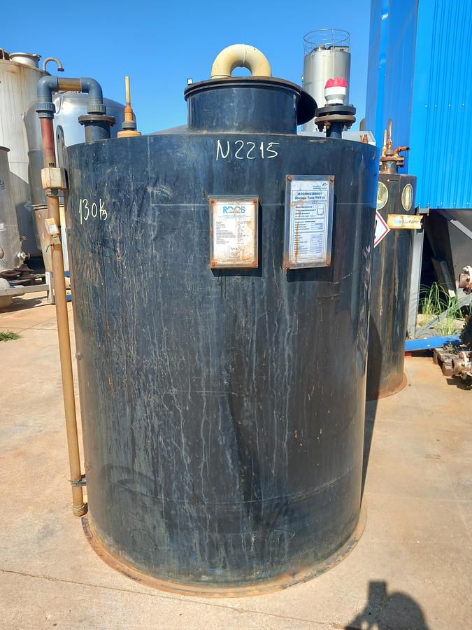 Used Deposito de plástico Envirochemie 2.500 l