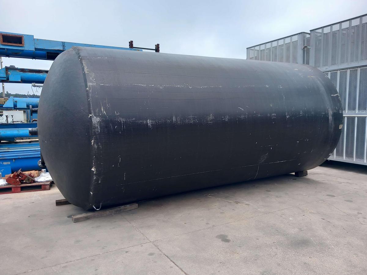 Used Reservatório de fibra de 25000 litros