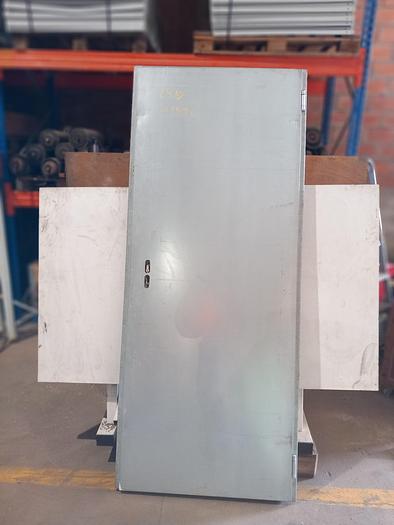 Used Porta metálica