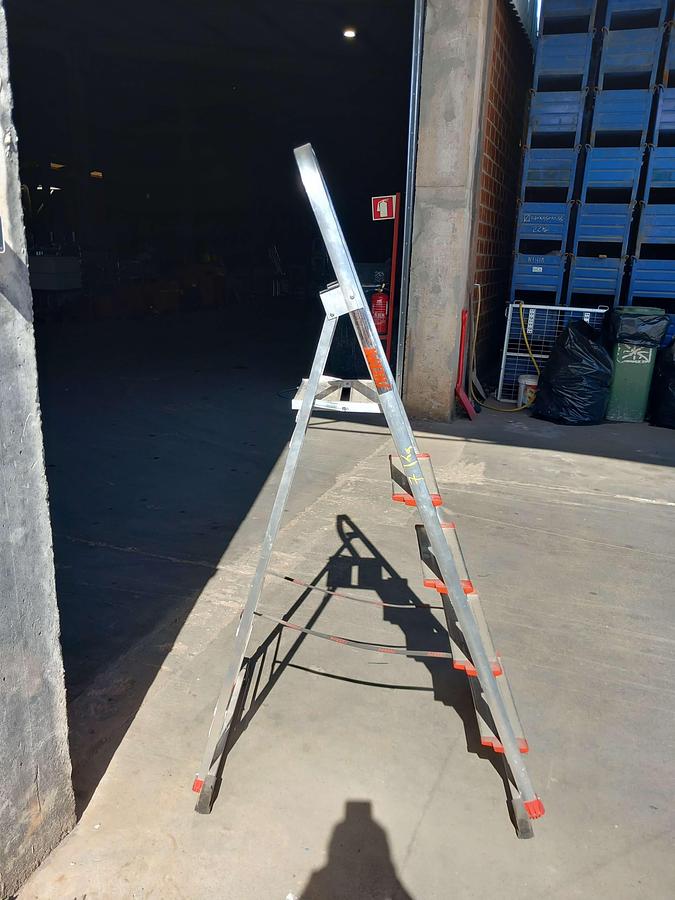 Used Escadote de aluminio