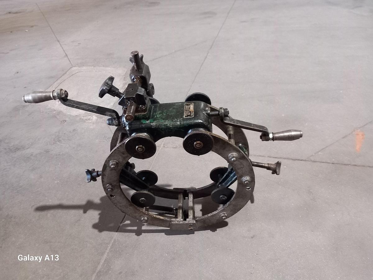 Used Máquina de corte de tubos Zinser 50/49/76