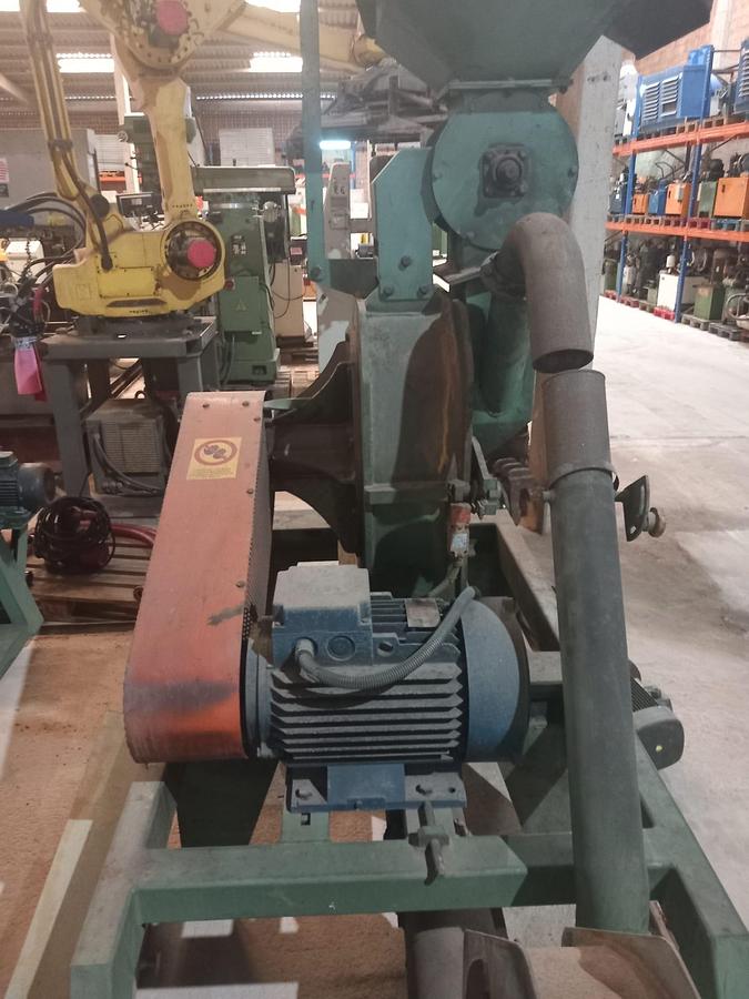 Usado Moinho para serrim METALCERTIMA