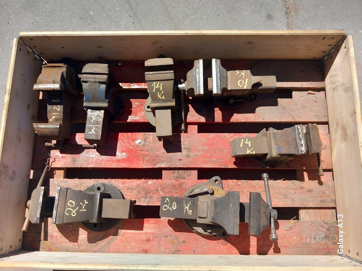Used Torno de bancada manual