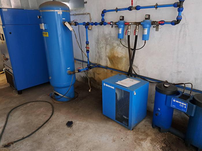 Usado Compressor de parafuso BOGE C30 F + secador + depósito de Ar