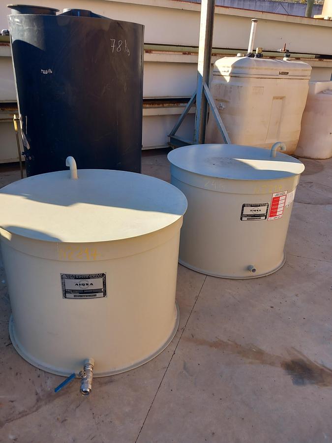 Used Deposito de plástico Eiqsa 500 litros