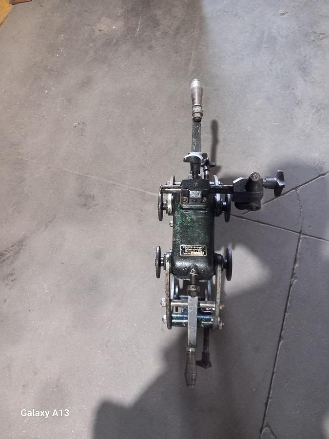 Used Máquina de corte de tubos Zinser 50/49/76