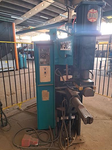 Used Máquina de soldar por pontos ARO 2215 B 
