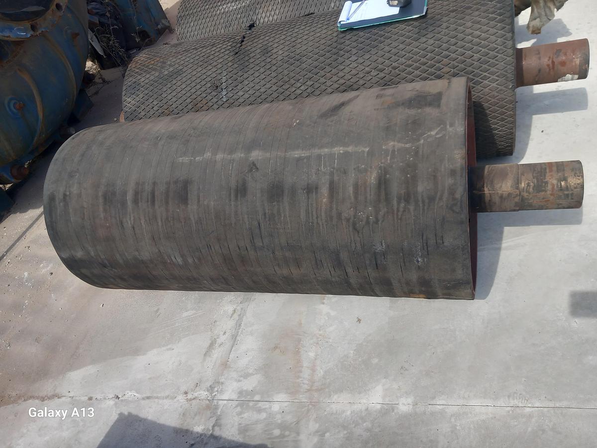 Used Tambor de acionamento liso  630 x 1400