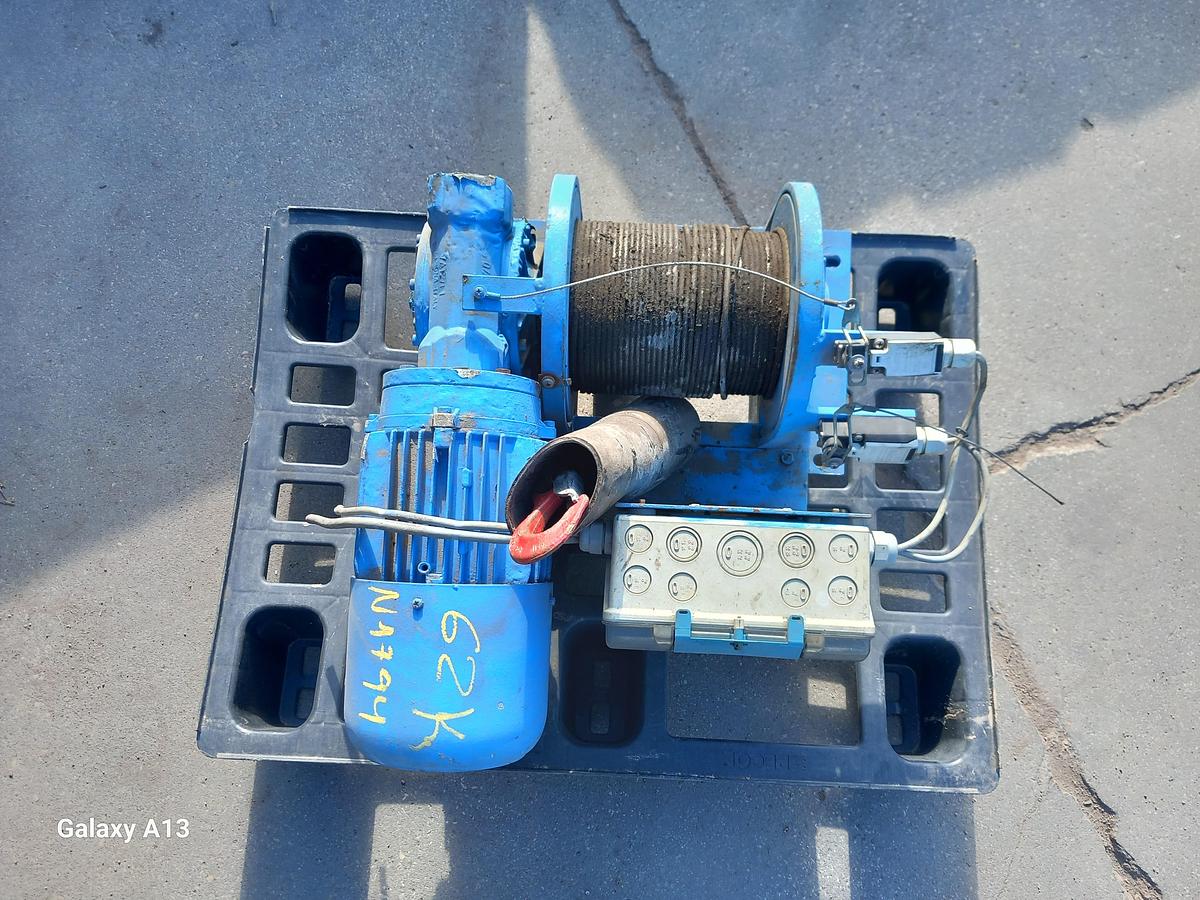 Used Guincho Umbach UWG-70-40 de 0,25 Tn