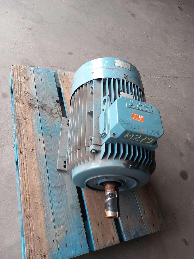 Used Motor elétrico industrial ABB AC 616014-D