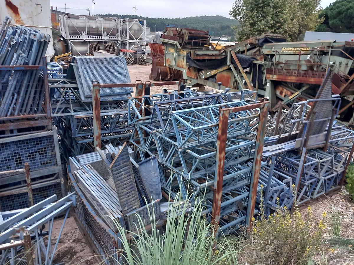 Used Plataforma elevatória