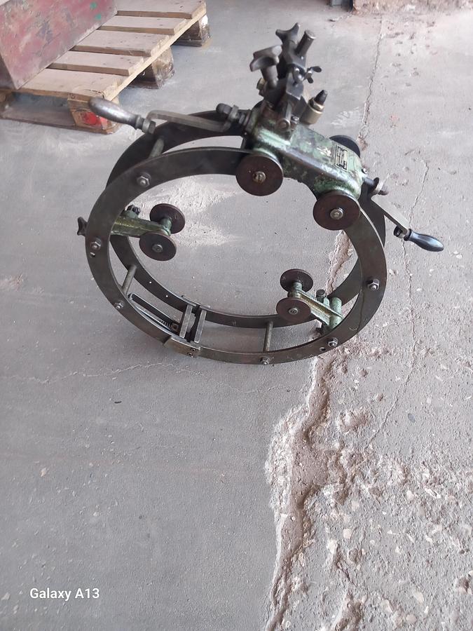 Used Máquina de corte de tubos Zinser 51/13/76