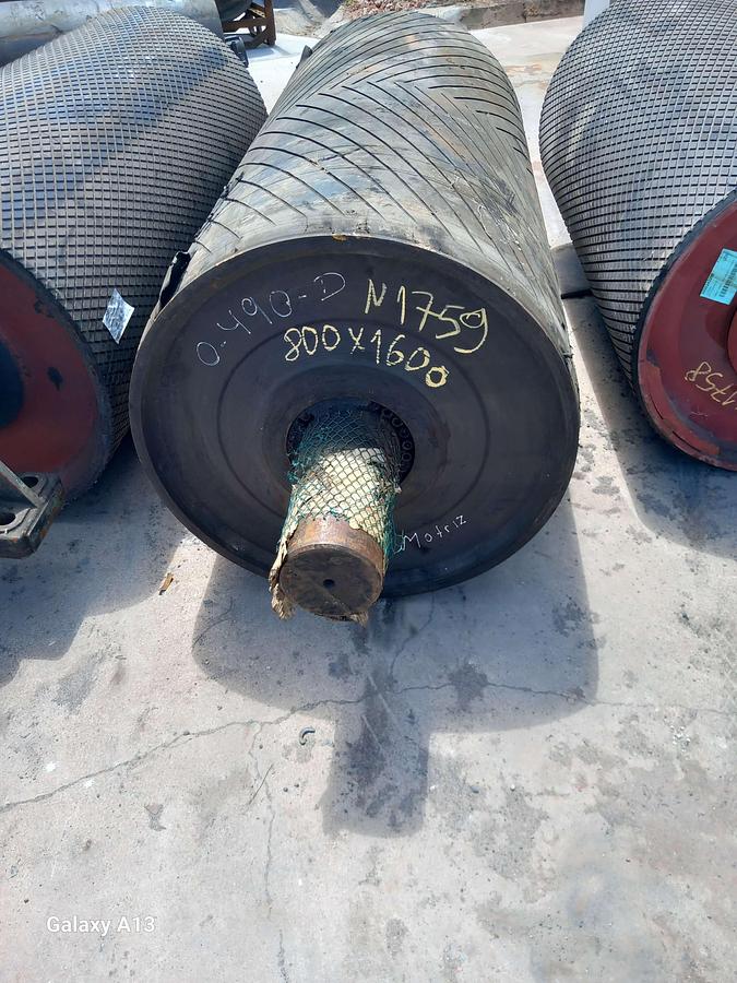 Used Tambor de acionamento emborrachado nervurado 800 x 1600 