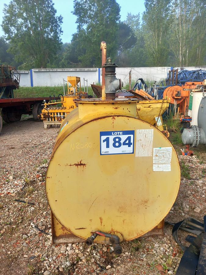 Used Reservatório de ferro para combustivel 