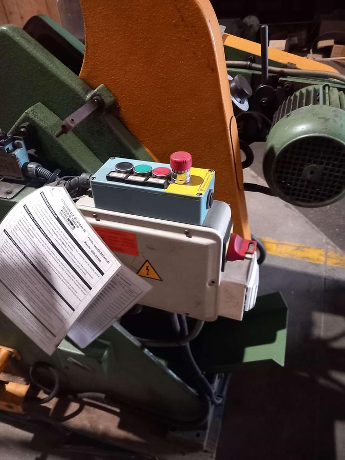 Used Serrote de cortar ferro Sabi SH400