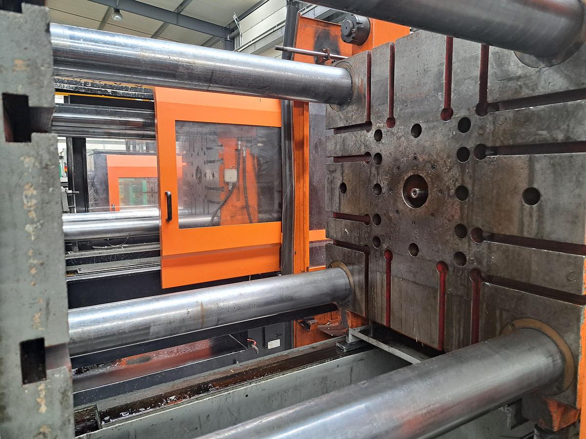 Used 1993 SANDRETTO EUROMAP 1960-350 sERIE hp 350 S7 350