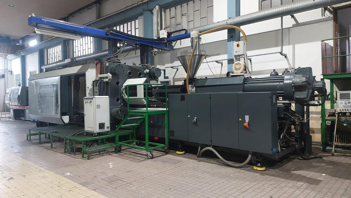Used SUMITOMO DEMAG 1300-8000