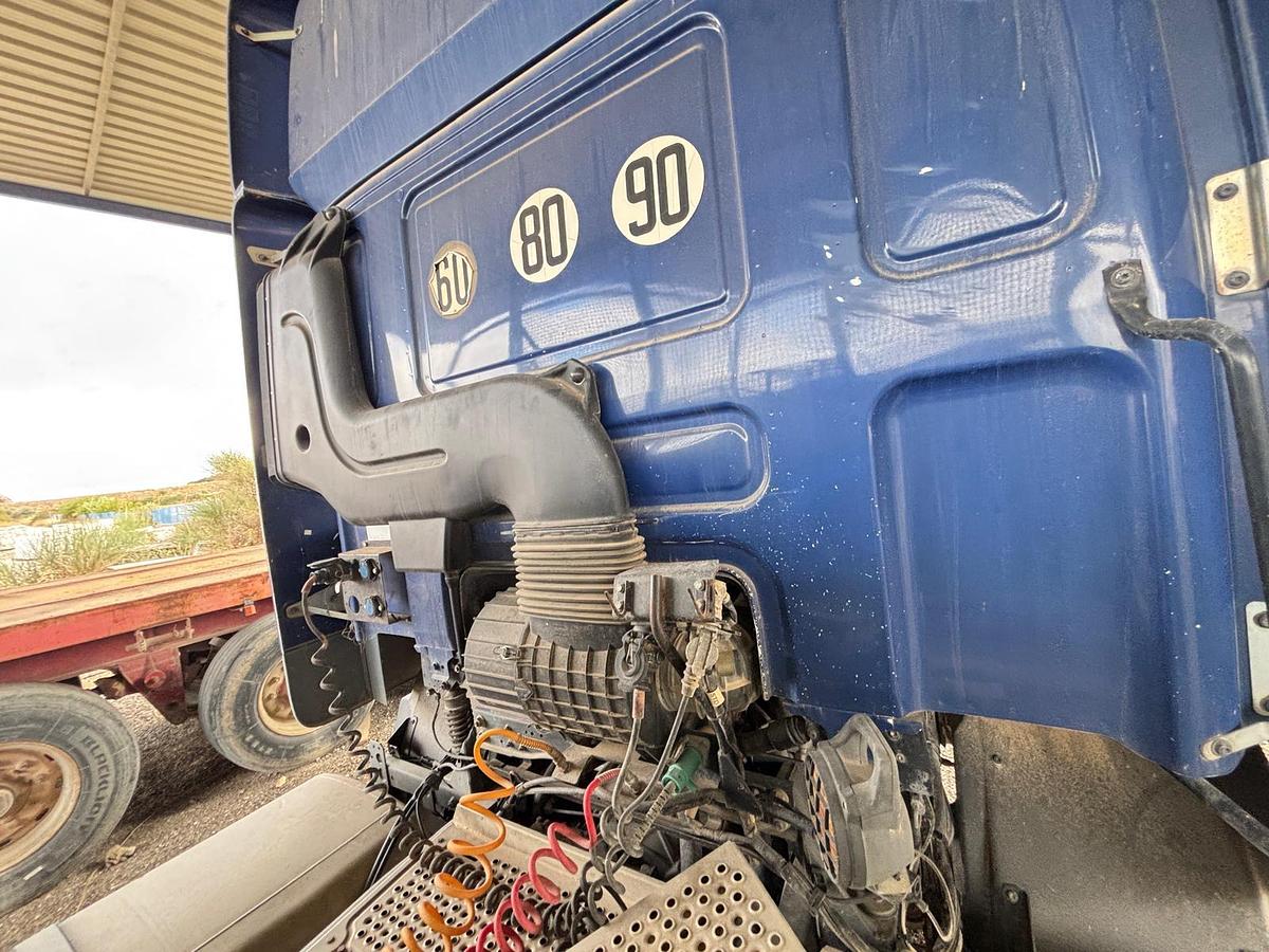 Used Camião DAF 85.410 com semi-reboque