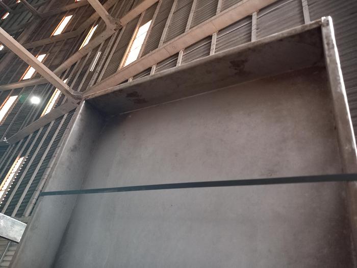 Used Tabuleiros de inox