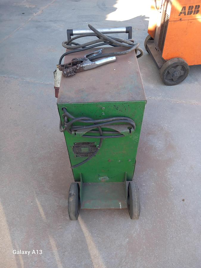 Used Máquina de soldar Migatronic Automig 273