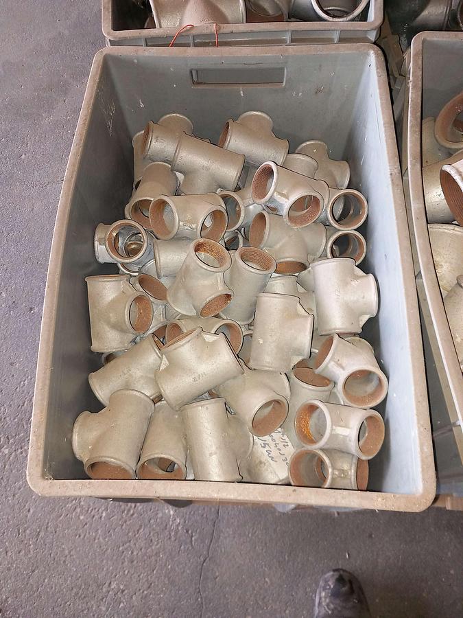 Used Acessórios metálicos