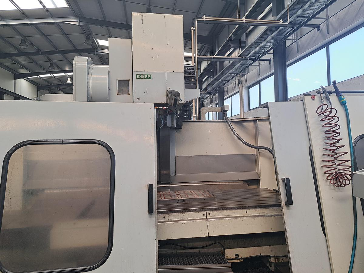 Used Centro de maquinação JONHFORD VMC-2030 AHD