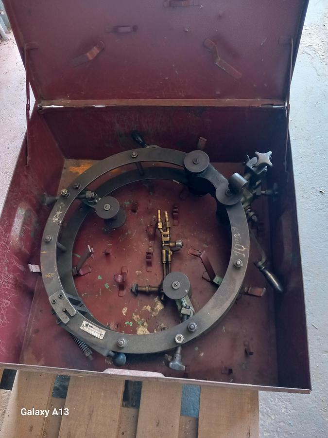 Used Máquina de corte de tubos Zinser 51/13/76