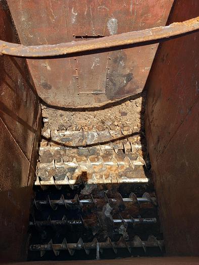 Used Tulha con 8 saidas