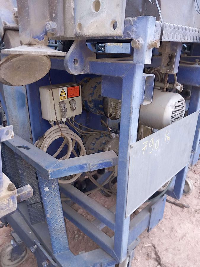 Used Plataforma elevatória