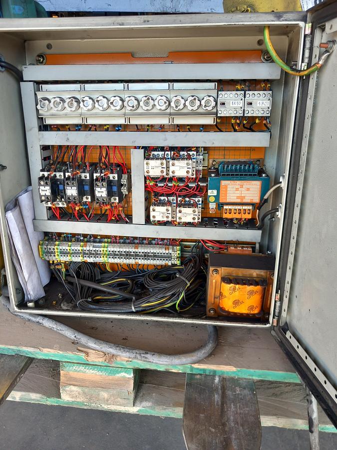 Used Guincho Demag 2,5 Tn
