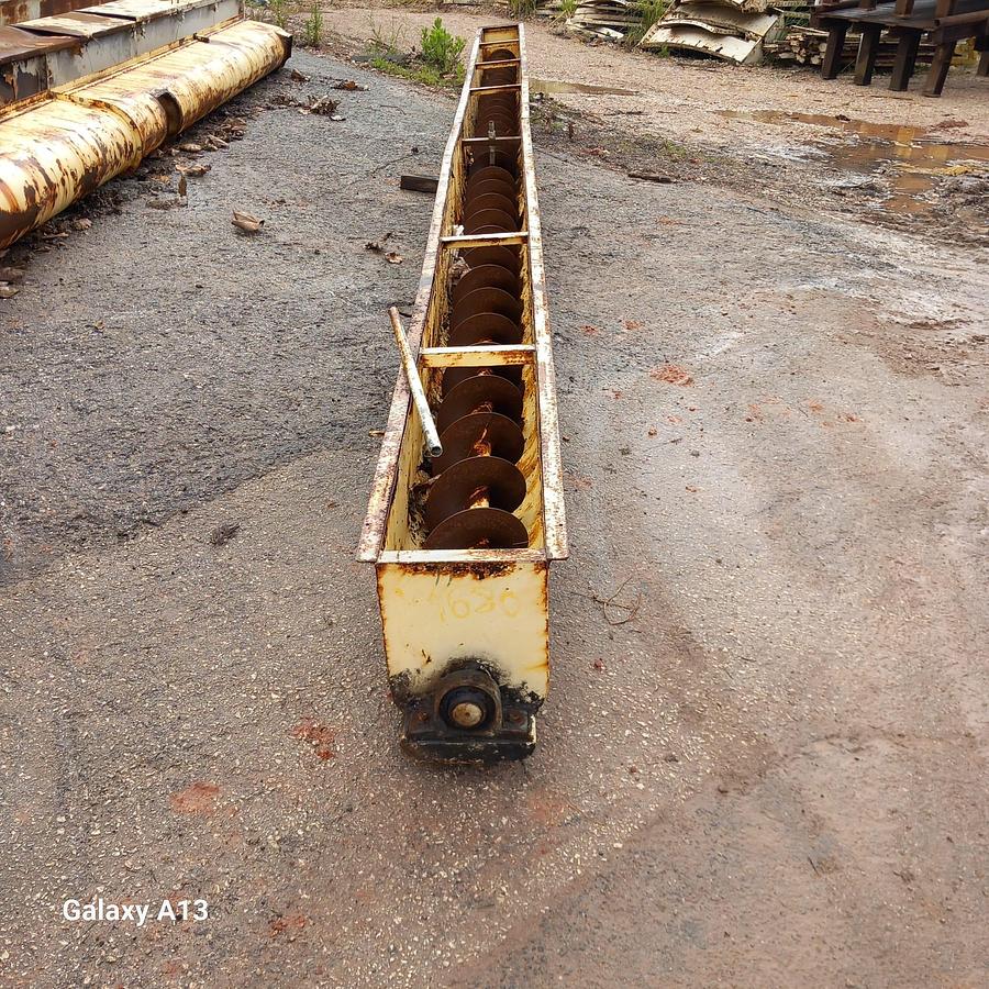 Used Transportador de rosca / sem fim de 8 metros