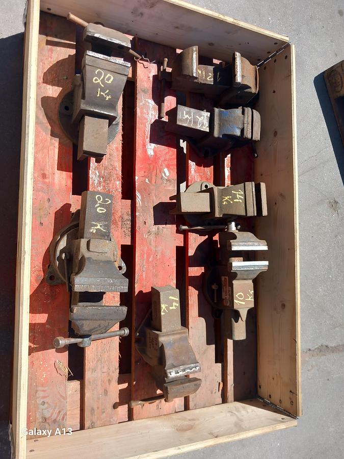 Used Torno de bancada manual