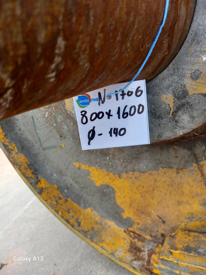 Used Tambor de acionamento com banda de rodagem ranhurada 800 x 1600