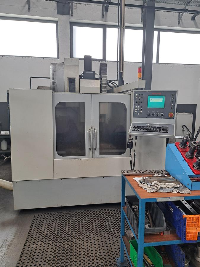 Used Centro de maquinação SHARNOA HPM30S