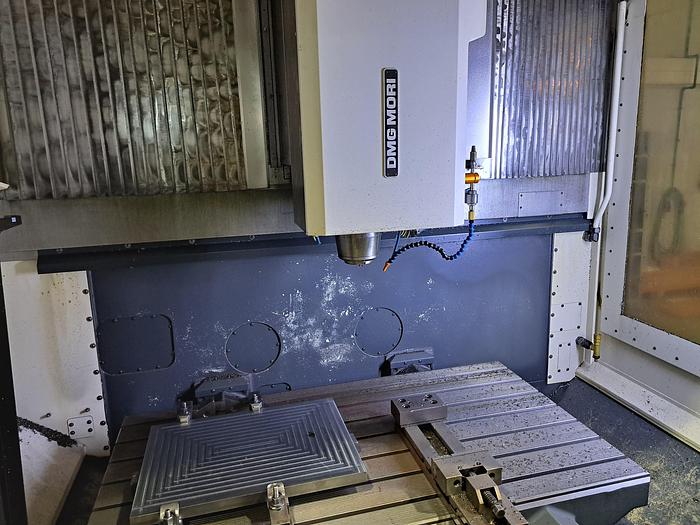 Usado Centro de Maquinação DMG MORI DMC 1150V