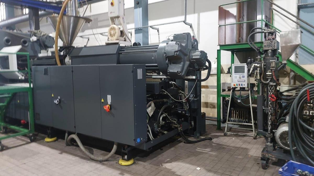 Used SUMITOMO DEMAG 1300-8000