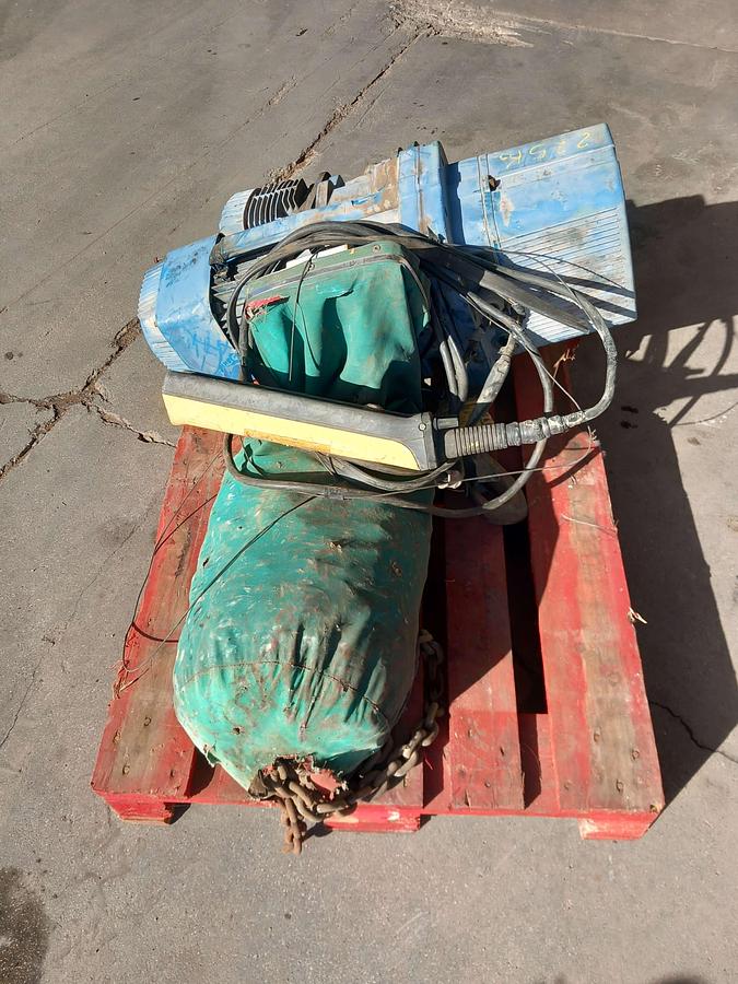 Used Guincho DEMAG 2 Tn