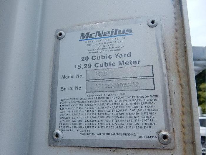 Used 2009 Freightliner M2-106