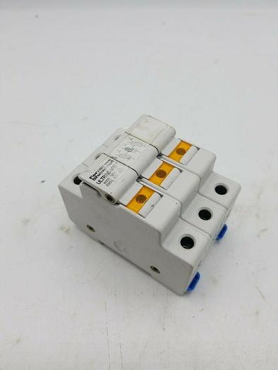 Used Ferraz / Shawmut/Mersen USM31 Midget Fuse Holder