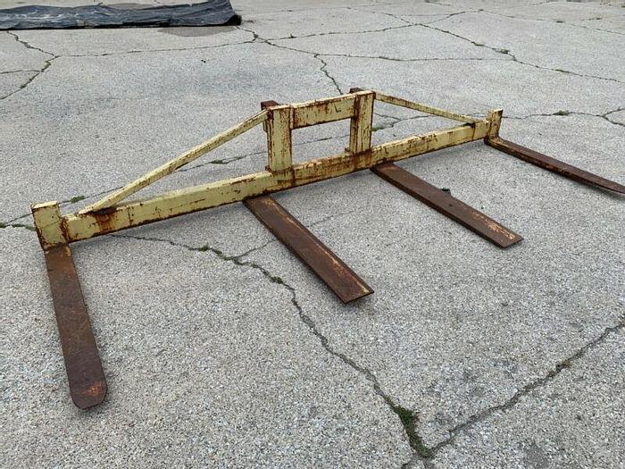 Used Forklift Attachment Wide Load Four Fork Material Handling Attachment 48” Forks
