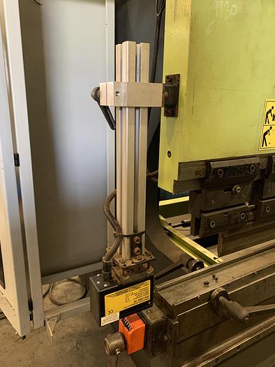 Used 2014 220 Ton Toskar CNC Hydraulic Press Brake