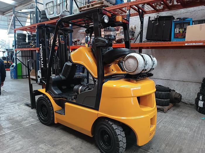 Usado 2019 HYUNDAI 25L-7A