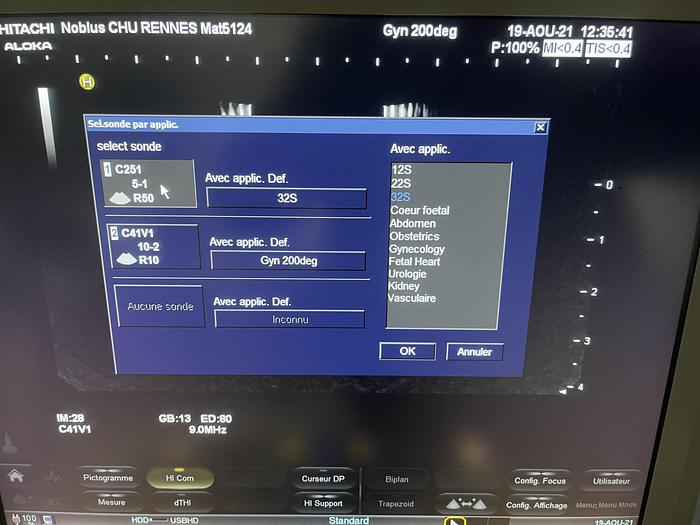 Gebraucht Hitachi/Aloka Noblus Ultraschallgerät auf Cart mit 2 Ultraschallsonden