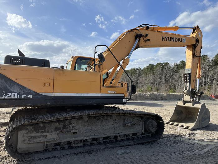 Used Hyundai Excavator