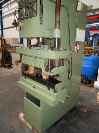 Gebruikt HYDRAULISCHE KNIKPERS