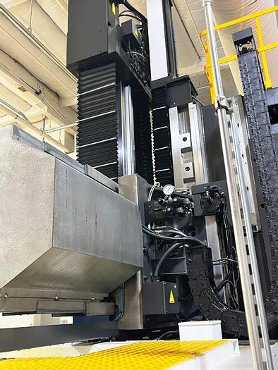 Used Hyundai Wia LV 2000 MM CNC Vertical Boring Mill W/Live Tooling
