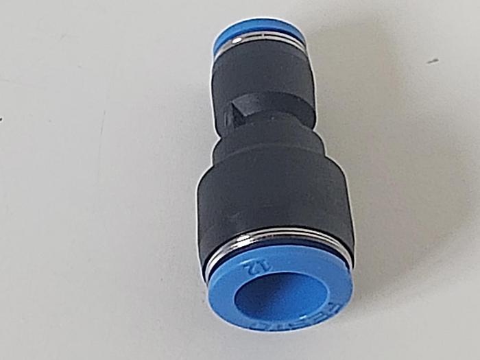 34 Stück Steckverbinder, QS-12-8, 130608, Festo neu